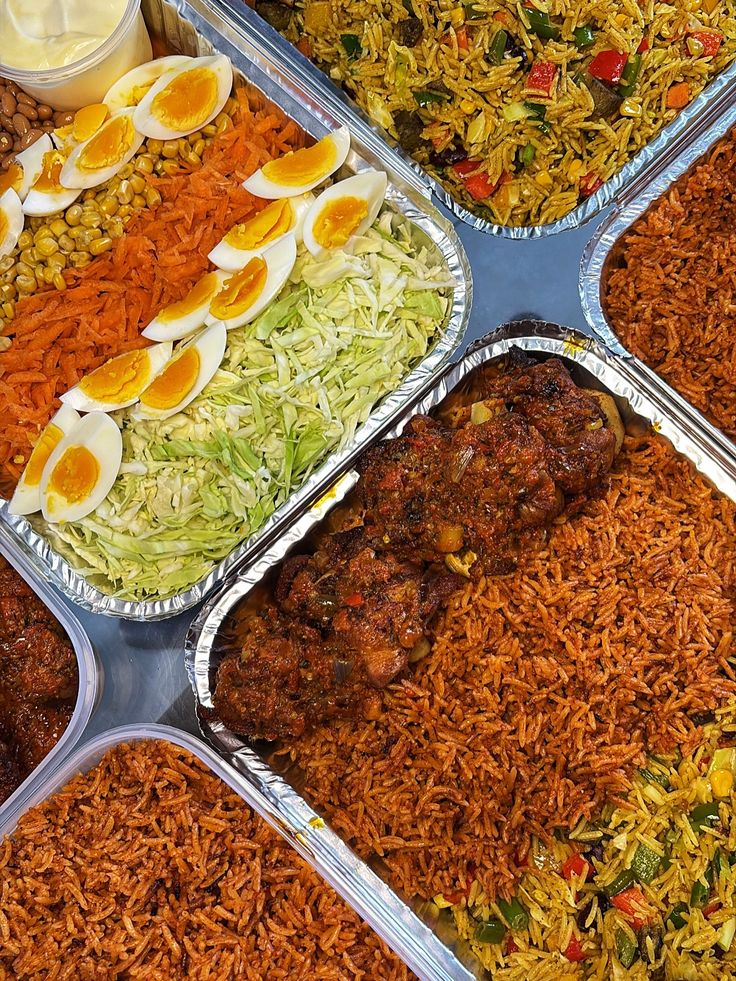 Jolof rice with fried chicken/salad and egg