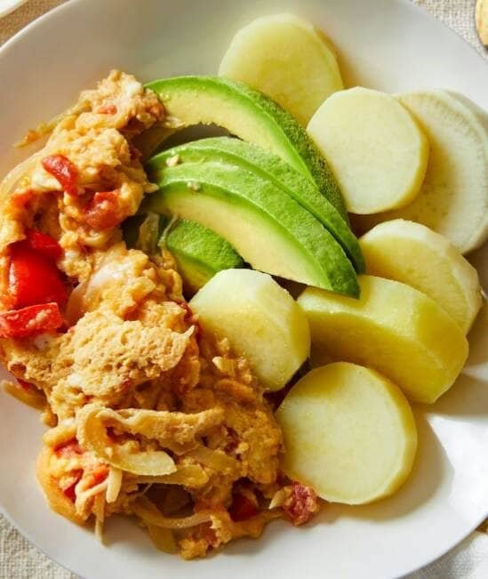 Cooked yam with egg sauce